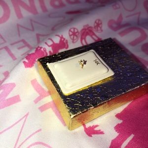 Real gold nose pierce